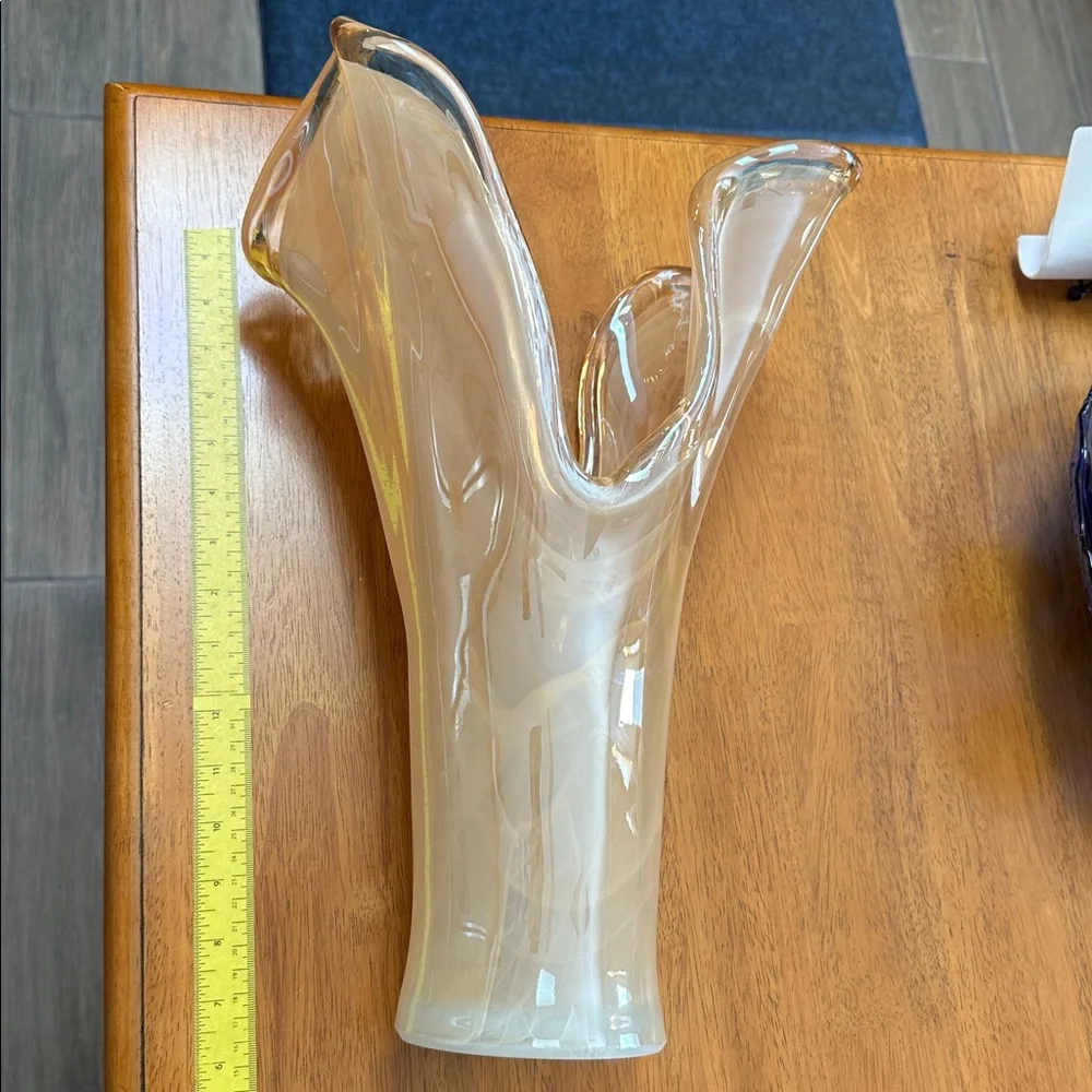 Murano Italy Swirl Glass Vase in Cream tones. Large 17” - Picture 7 of 13